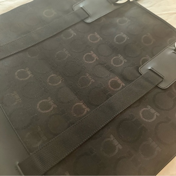 Salvatore Ferragamo Black Gancini Logo Tote Handbag - Picture 3 of 9